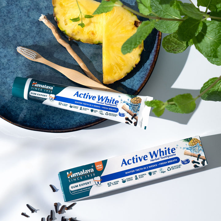 Himalaya Gum Expert Herbal Toothpaste - Active White Fresh Gel - 75ml