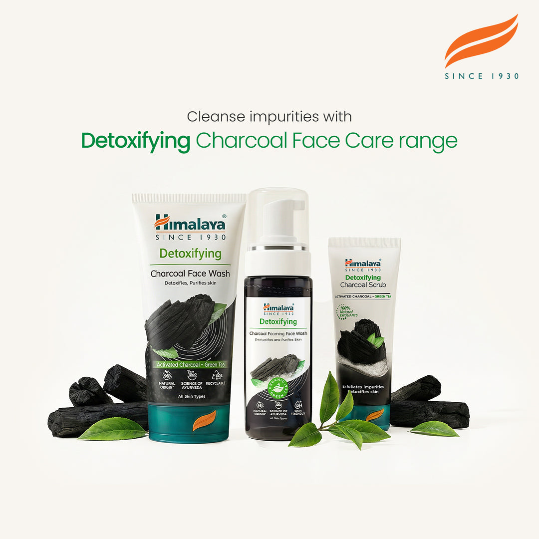 Himalaya Detoxifying Charcoal Foaming Face Wash - 150ml